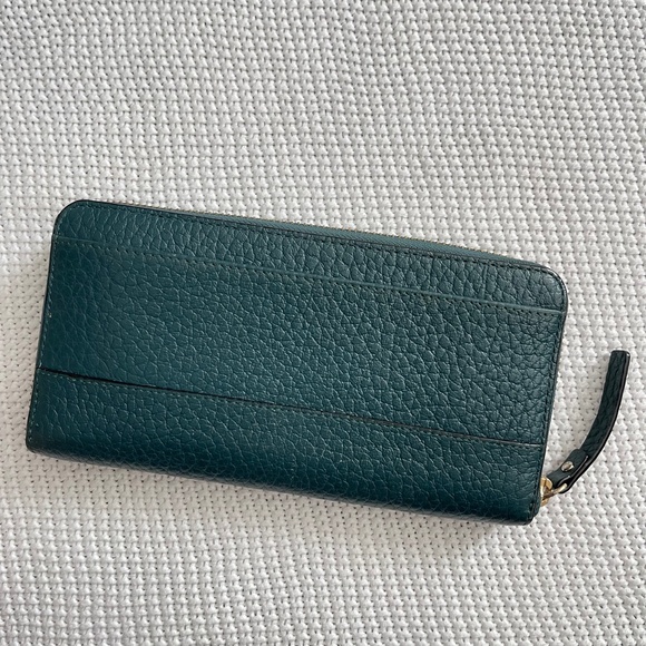 Kate Spade Wellesley Stacey Pebbled Leather Wallet - Picture 2 of 6